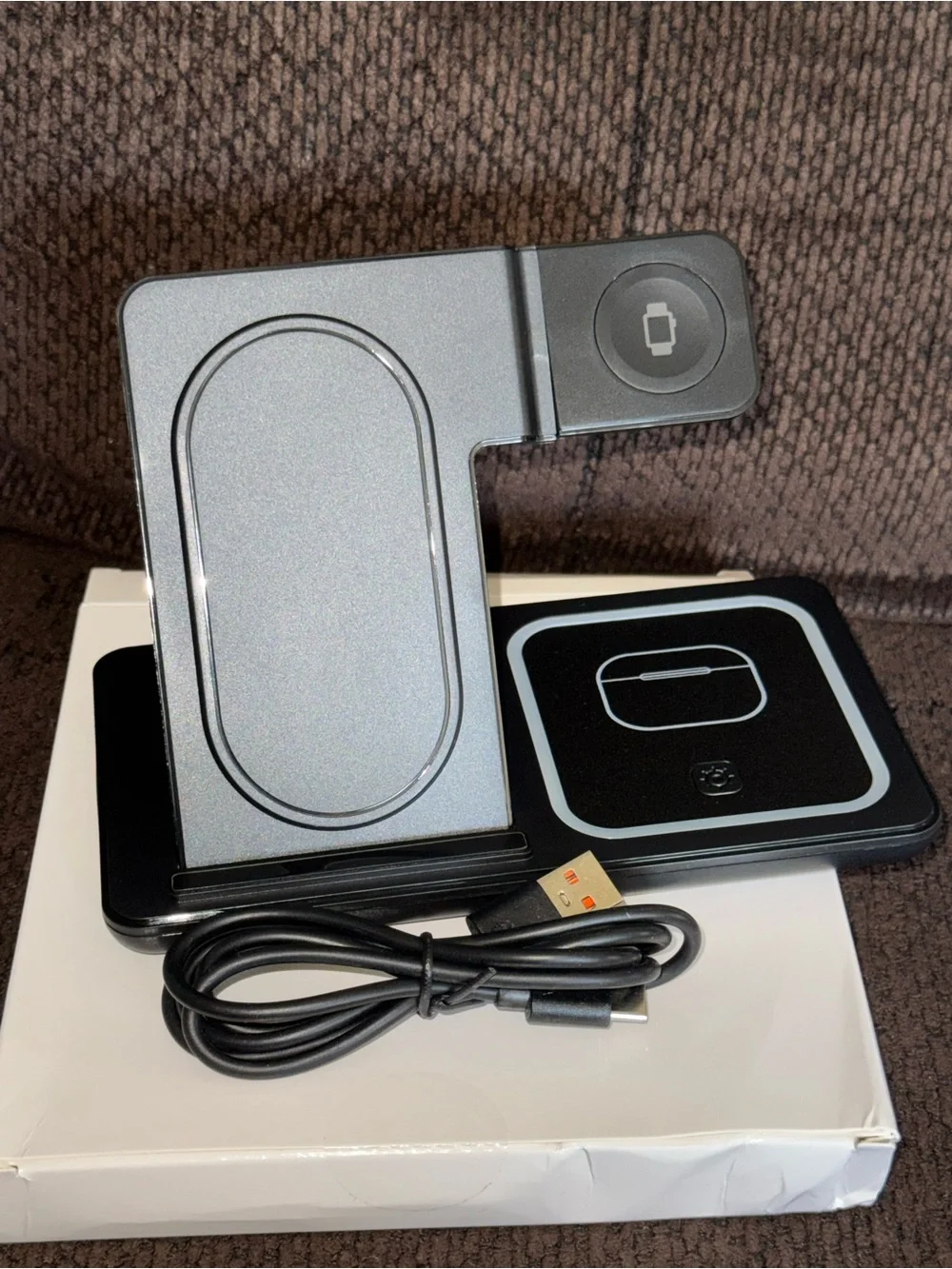 Apple 3-in-1 Wireless Charging Stand - Pink and White-Black